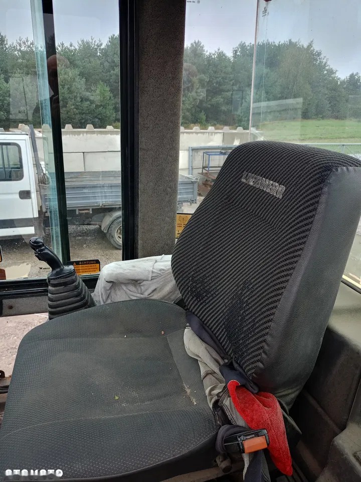 2000 Libherr 522, 6 000 mth, dovoz Skladem v EU — foto 9 z 19