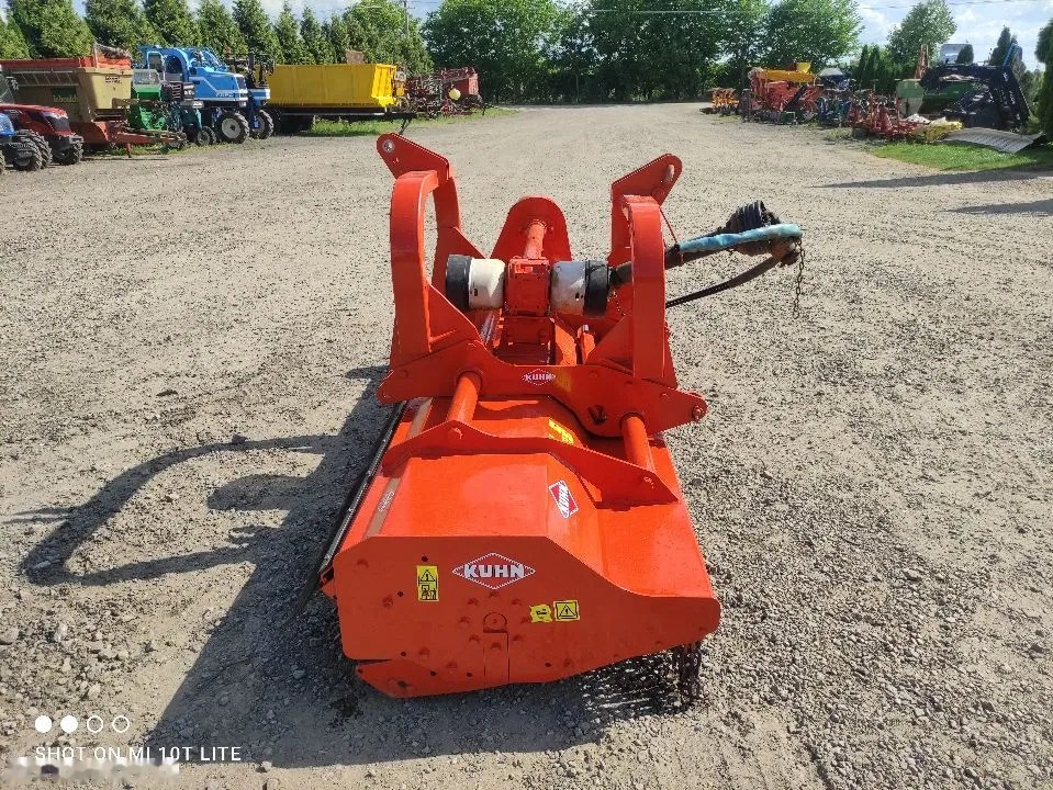 2001 Kuhn, dovoz Skladem v EU — foto 3 z 8