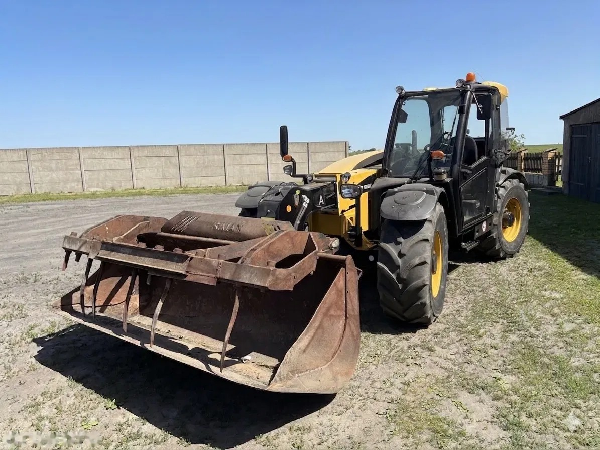 2016 Caterpillar TH337C, 4 990 mth, dovoz Skladem v EU — foto 3 z 24