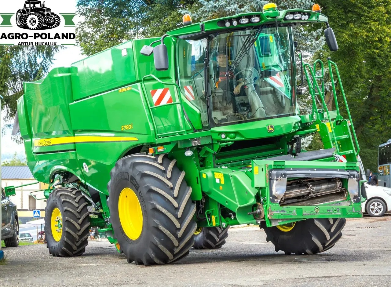2018 John Deere, 1 046 mth, dovoz Skladem v EU — foto 3 z 11