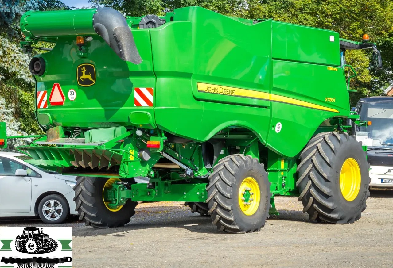 2018 John Deere, 1 046 mth, dovoz Skladem v EU — foto 4 z 11