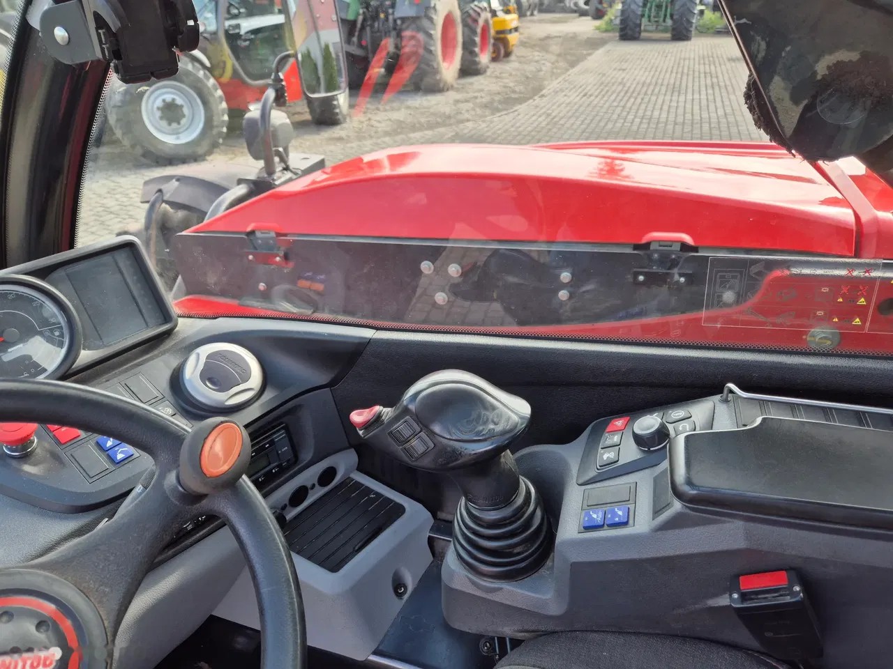 2018 Manitou, dovoz Skladem v EU — foto 8 z 10