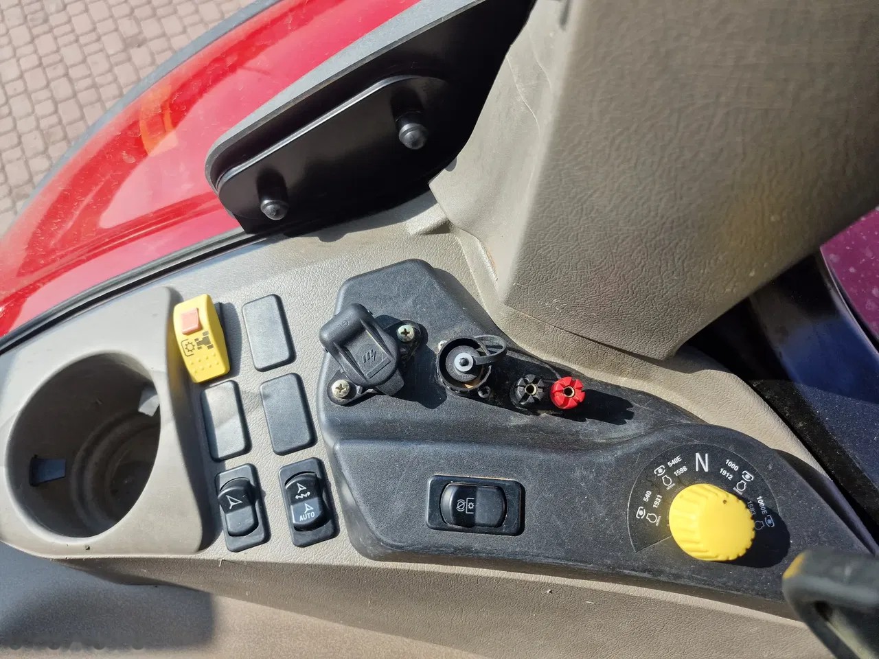 2017 Case Ih OPTUM, dovoz Skladem v EU — foto 8 z 10