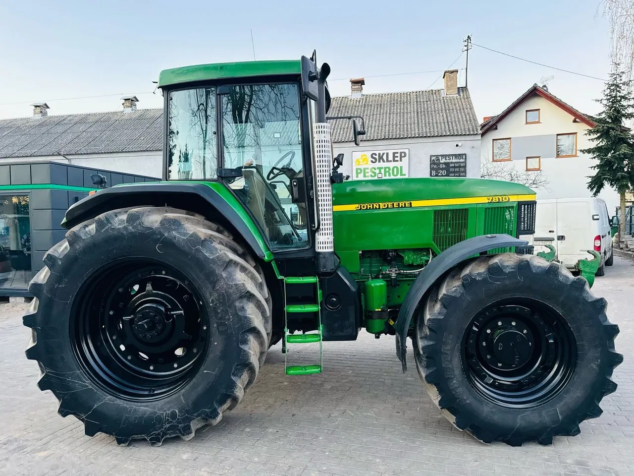 2001 John Deere 7810, dovoz Skladem v EU — foto 4 z 12