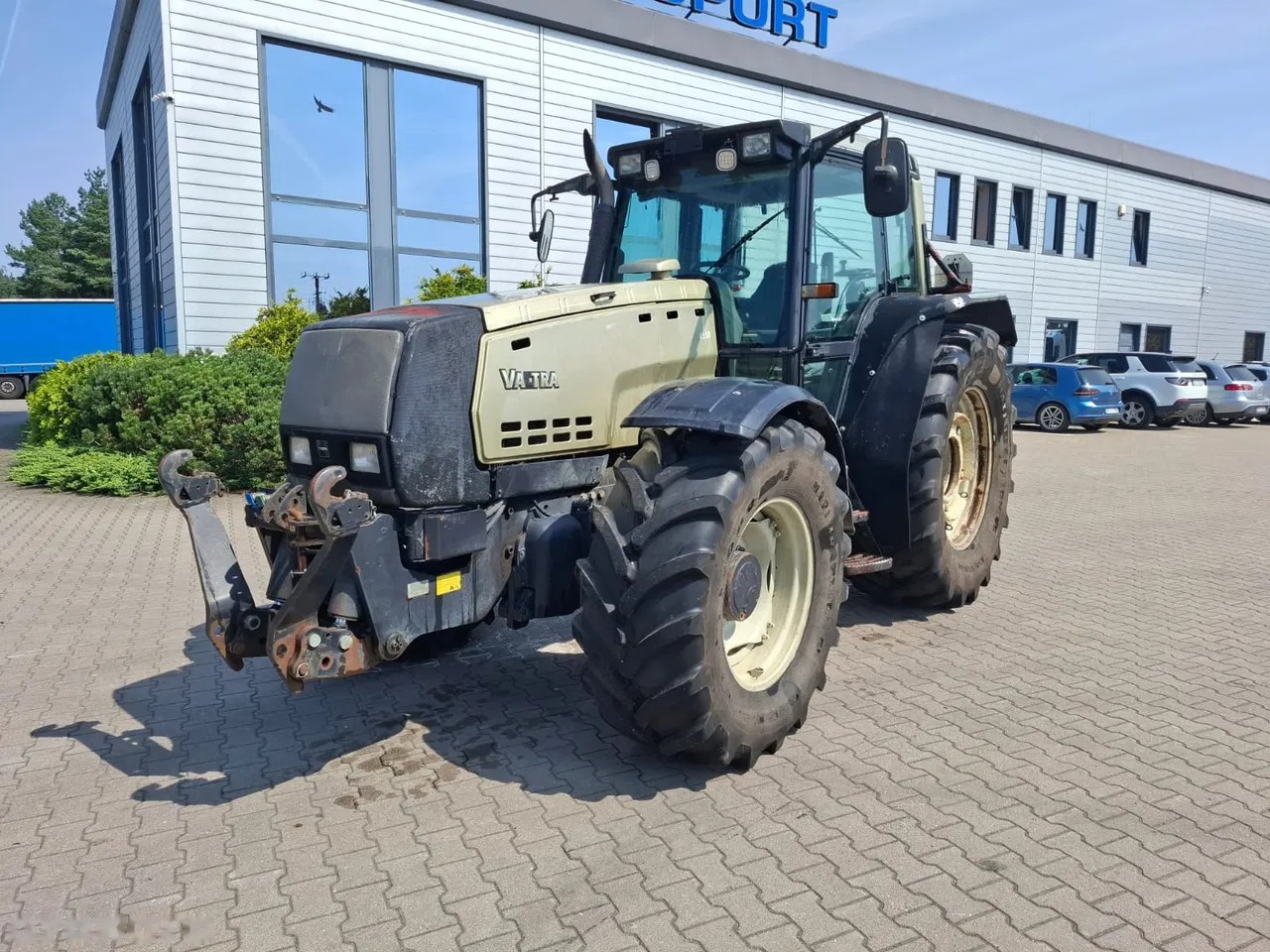 2001 Valtra 8550, 15 202 mth, dovoz Skladem v EU — foto 3 z 22