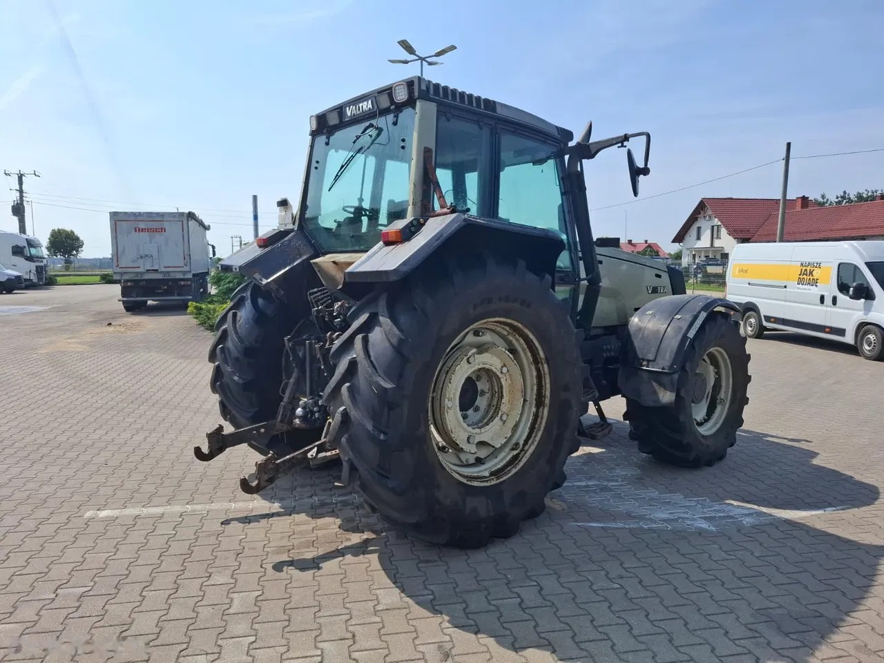 2001 Valtra 8550, 15 202 mth, dovoz Skladem v EU — foto 7 z 22