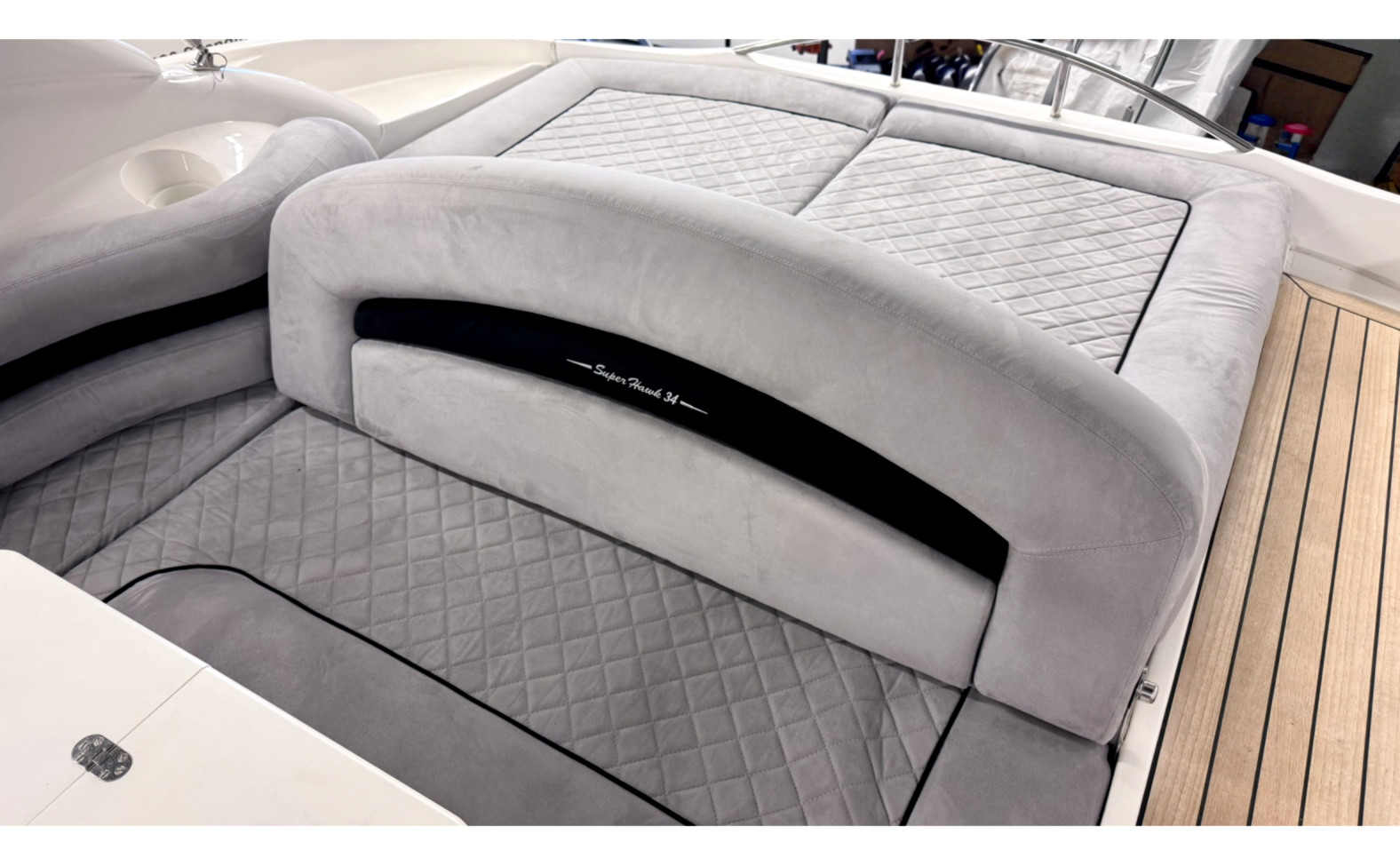 2003 Sunseeker, dovoz Skladem v EU — foto 6 z 12