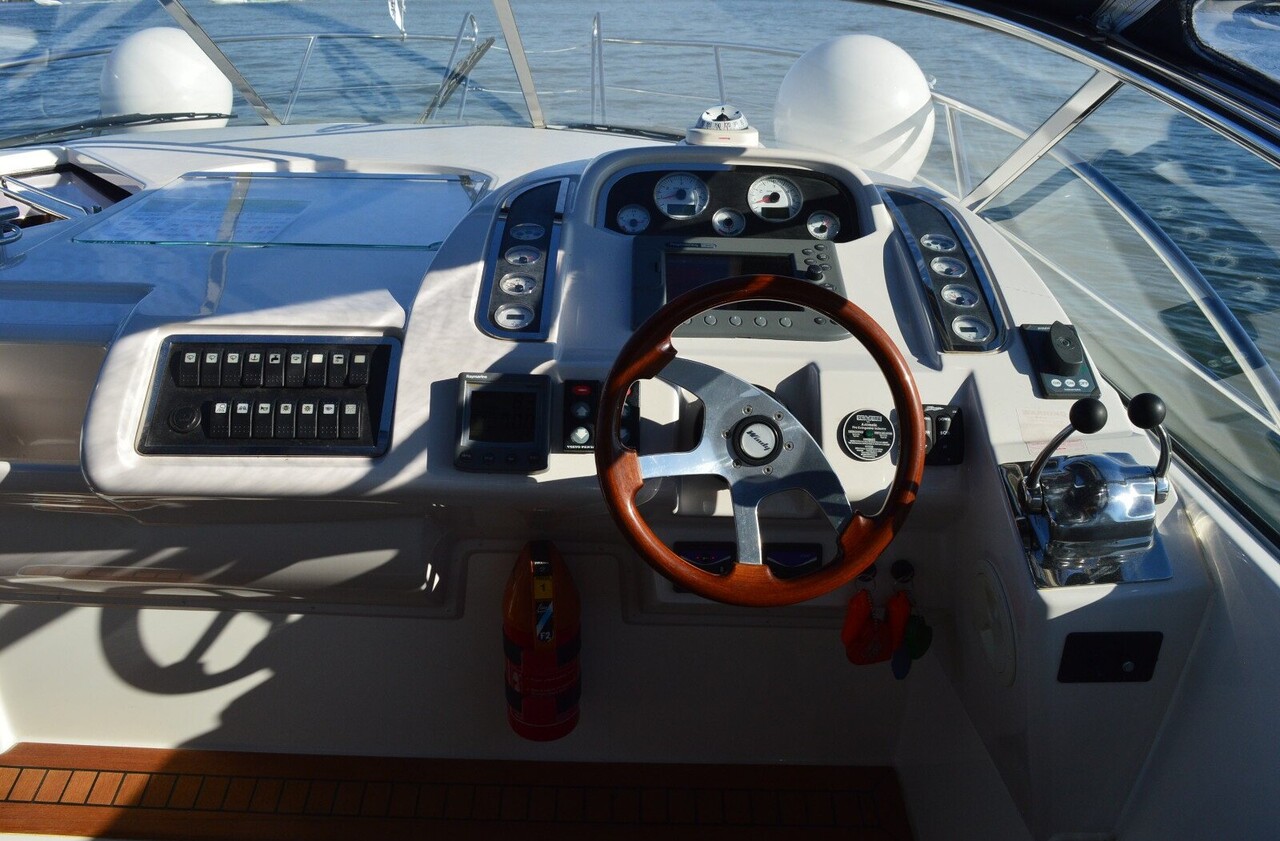 2008 Windy 33 Scirocco, dovoz Skladem v EU — foto 7 z 20