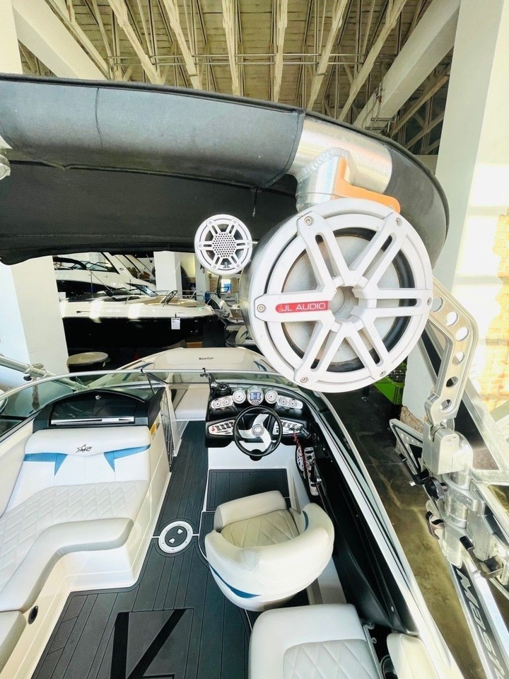 2009 MasterCraft X2, dovoz Skladem v EU — foto 10 z 20