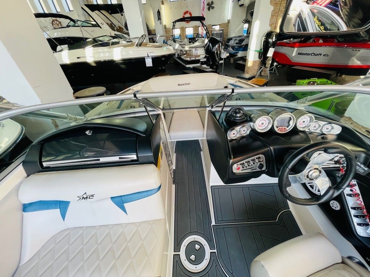 2009 MasterCraft X2, dovoz Skladem v EU — foto 14 z 20