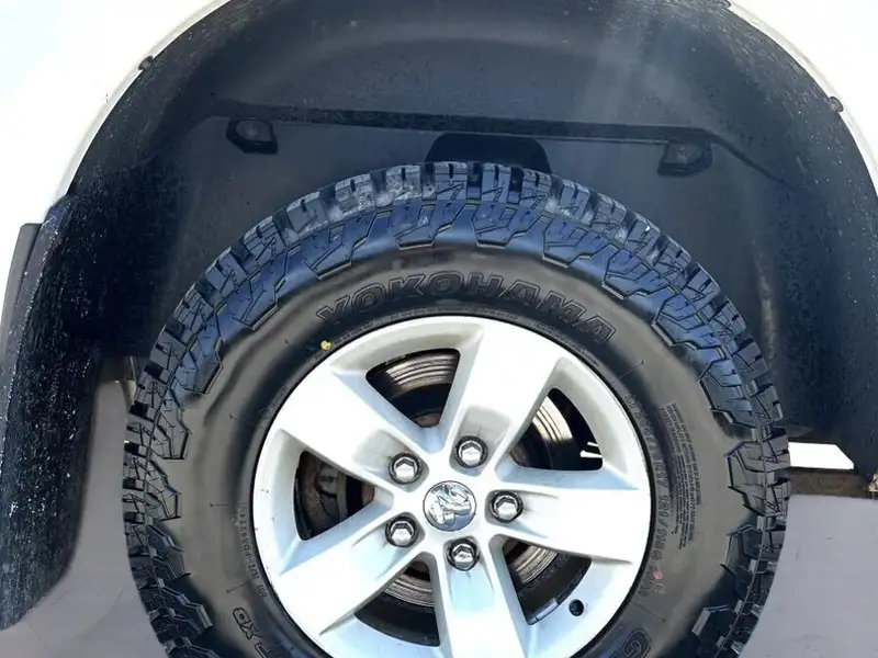 2017 RAM 1500 ST, 236 073 km, dovoz Kanada — foto 10 z 12