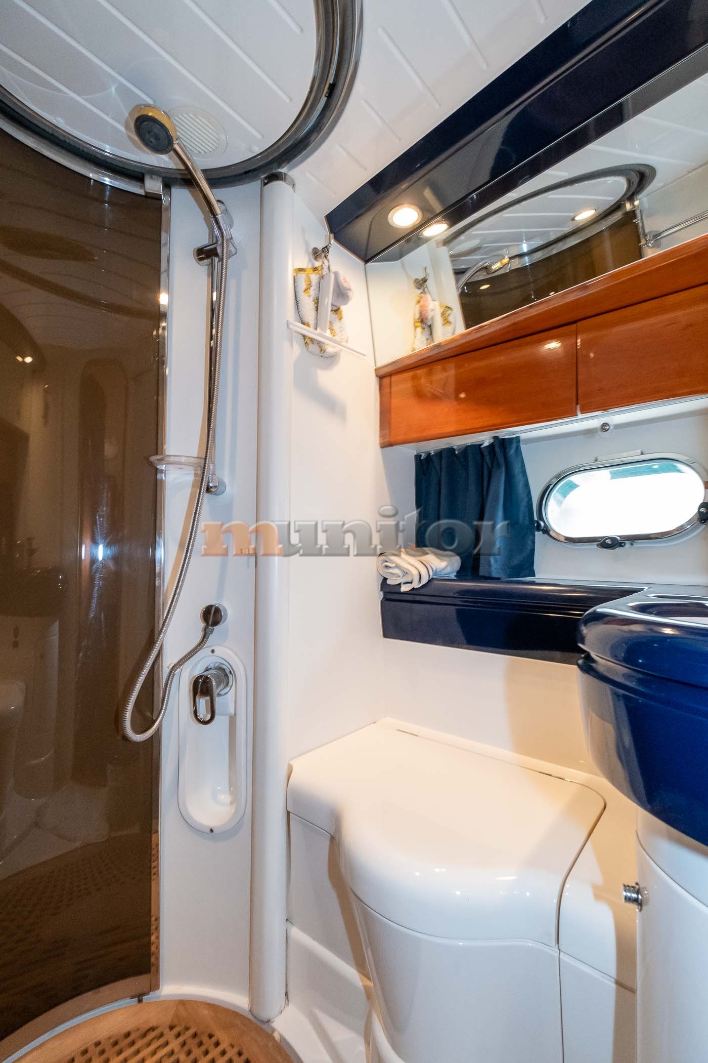 2000 Princess, dovoz Skladem v EU — foto 14 z 14