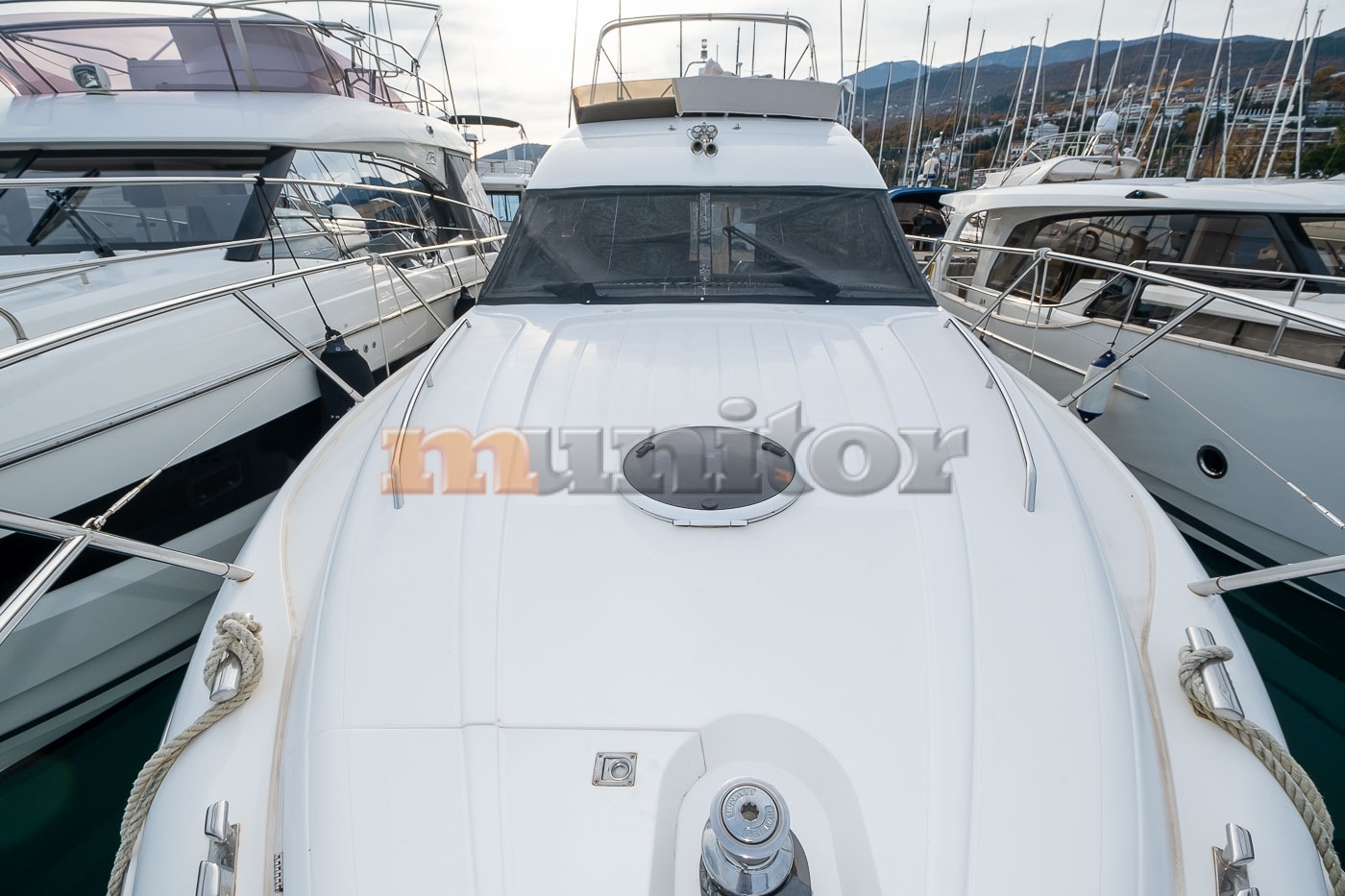 2000 Princess, dovoz Skladem v EU — foto 6 z 14