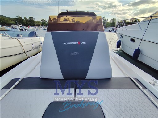 2023, dovoz Skladem v EU — foto 4 z 20