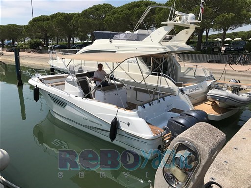 2017 Jeanneau, dovoz Skladem v EU — foto 4 z 5