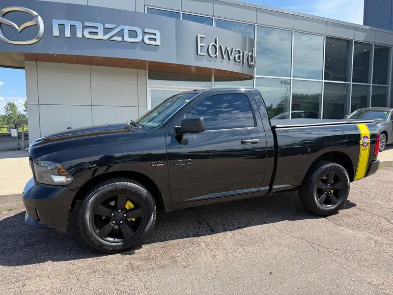2016 RAM 1500 ST, černá, 99 987 km, dovoz Kanada — foto 3 z 12