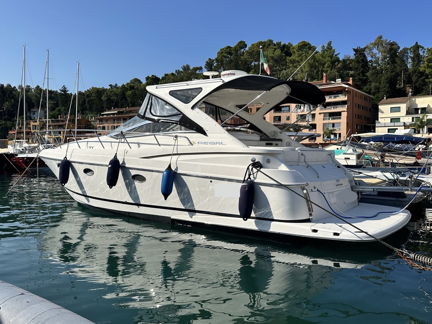 Regal, dovoz Skladem v EU — foto 1