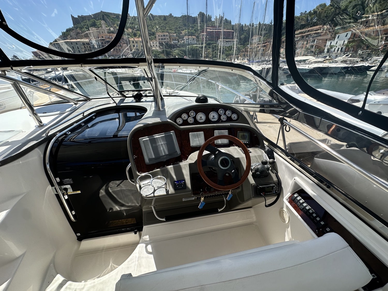 Regal, dovoz Skladem v EU — foto 2 z 18