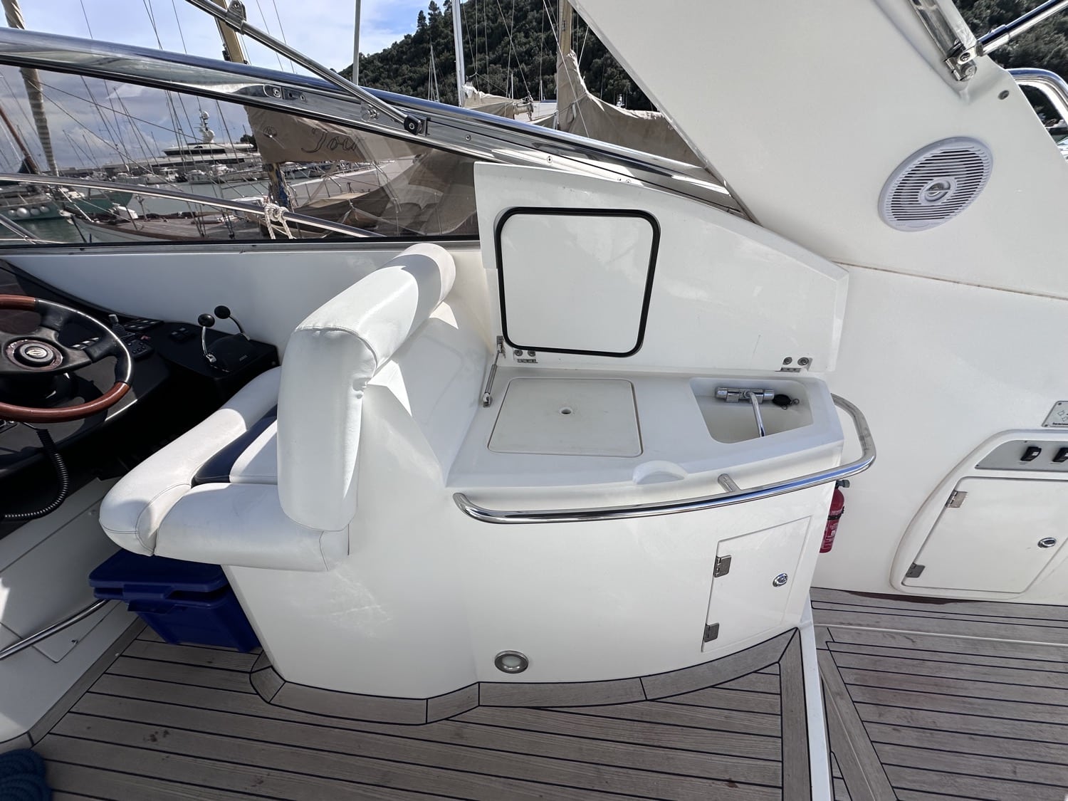 2003 Sunseeker, dovoz Skladem v EU — foto 7 z 20