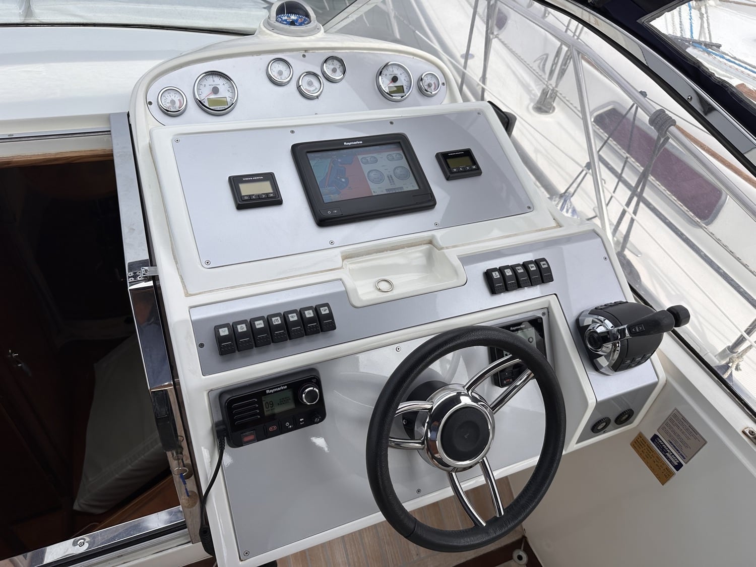 1994 Fairline, dovoz Skladem v EU — foto 3 z 19