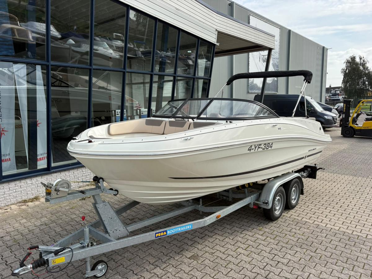 Bayliner, dovoz Skladem v EU — foto 1