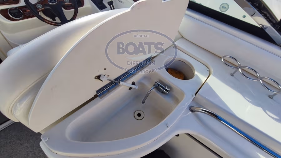 Sea Ray, dovoz Skladem v EU — foto 8 z 20