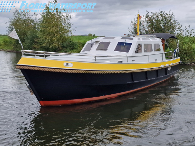 2003 32 Pilothouse, dovoz Skladem v EU — foto 1