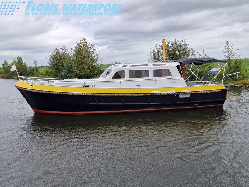 2003 32 Pilothouse, dovoz Skladem v EU — foto 4 z 6