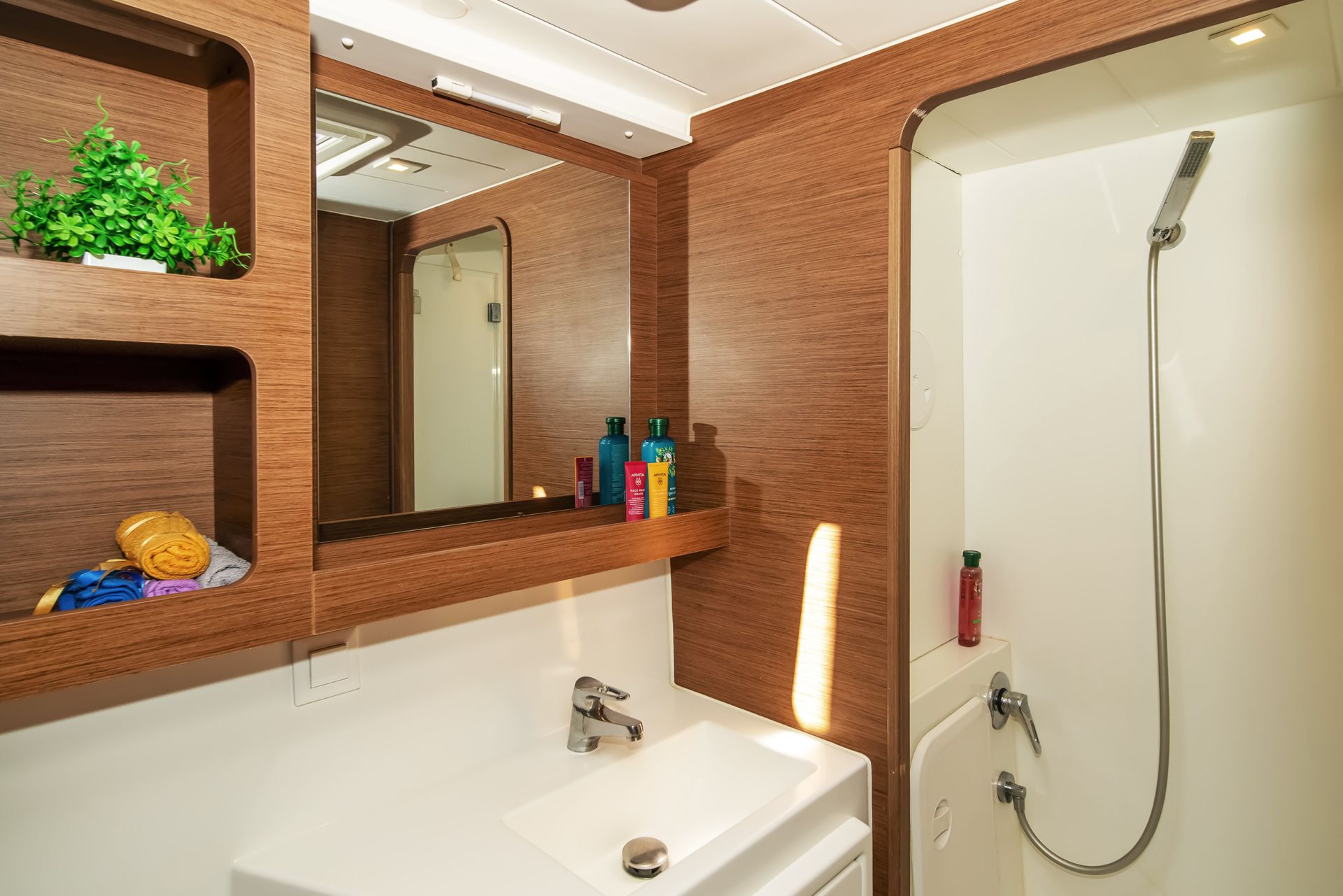 Lagoon 42, dovoz Skladem v EU — foto 16 z 20