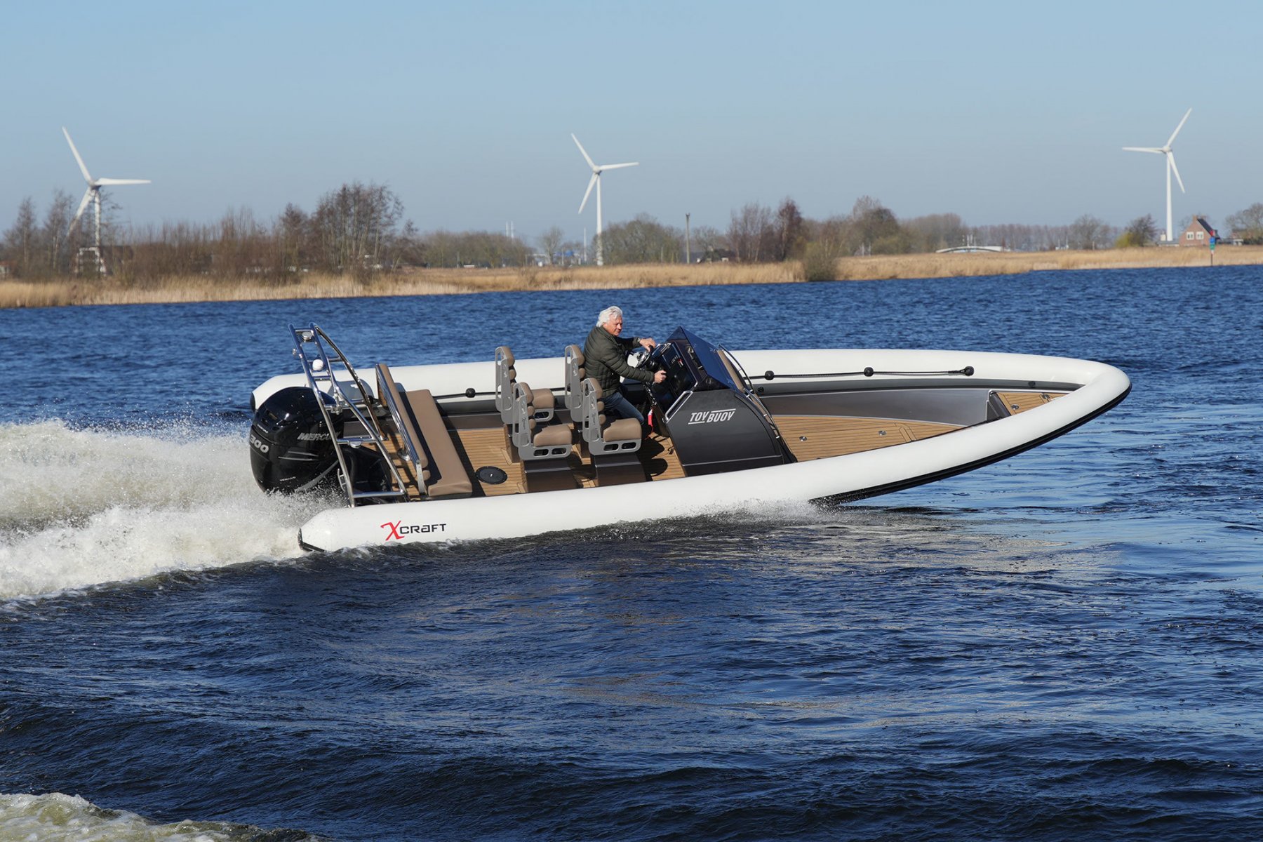 2015, dovoz Skladem v EU — foto 3 z 20