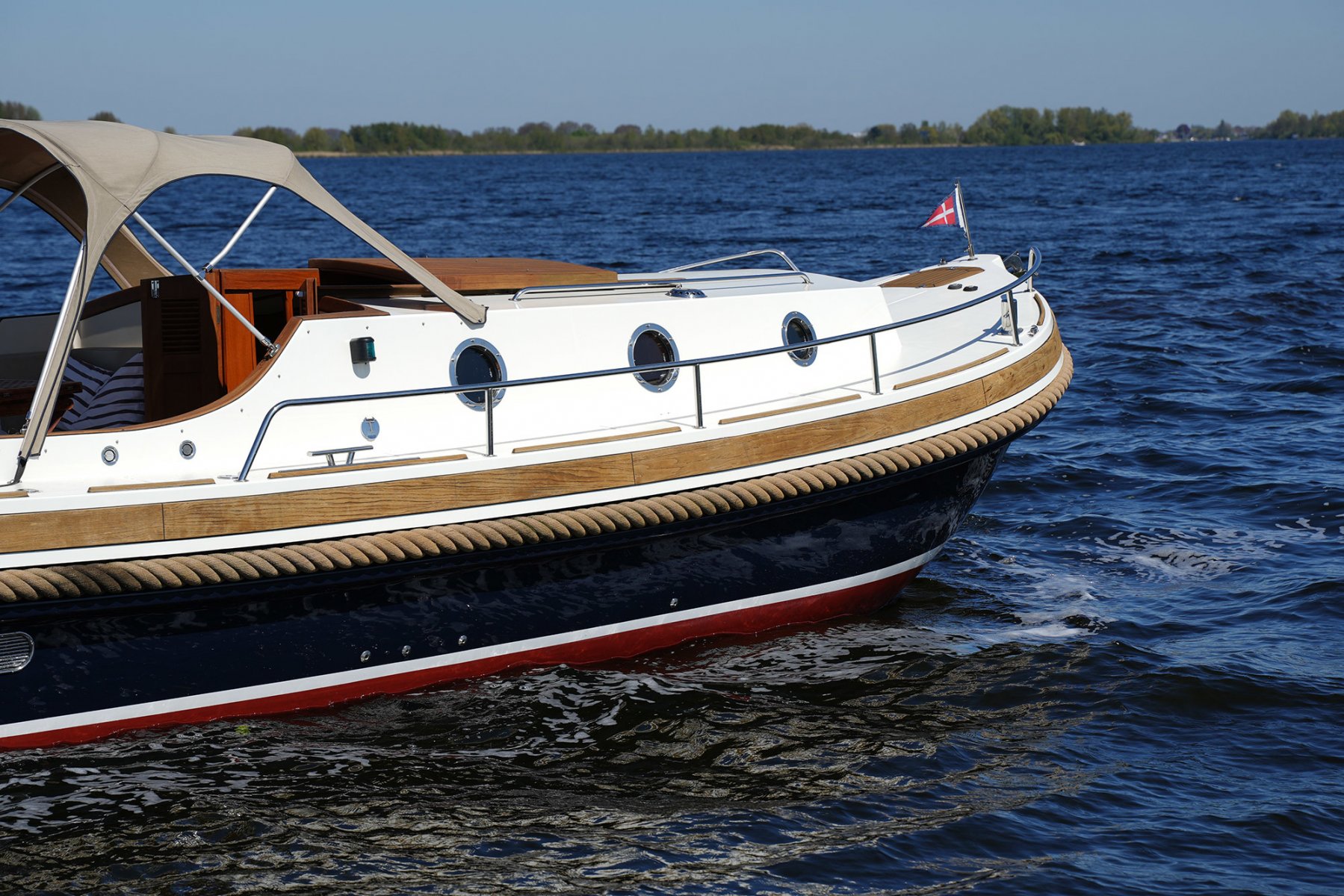2007, dovoz Skladem v EU — foto 14 z 20