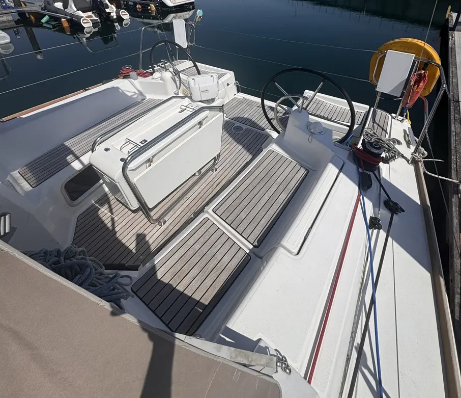 2016 Jeanneau, dovoz Skladem v EU — foto 4 z 18