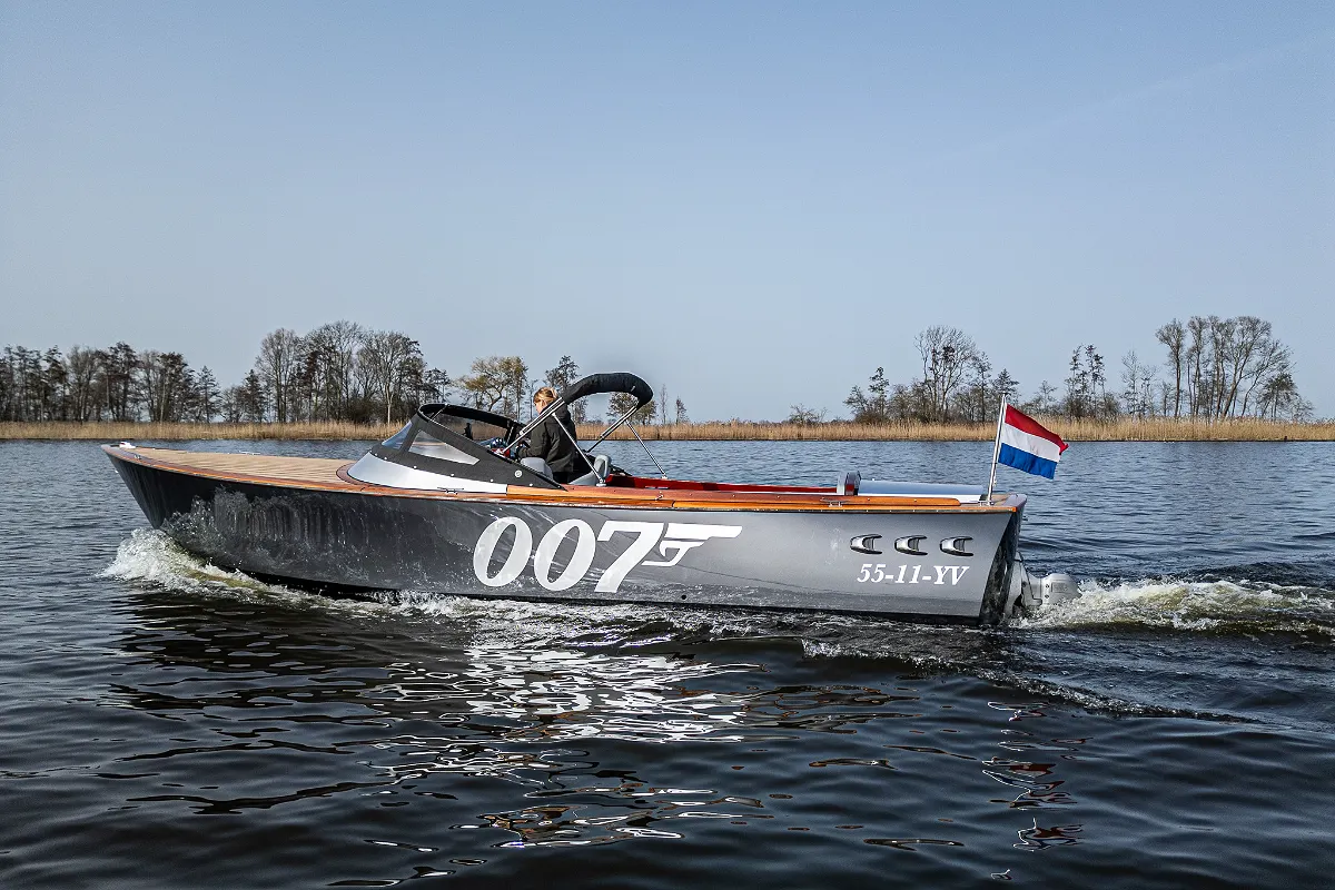 2016, dovoz Skladem v EU — foto 8 z 20