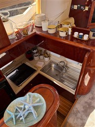 2005, dovoz Skladem v EU — foto 13 z 20