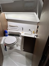Bénéteau, dovoz Skladem v EU — foto 16 z 20