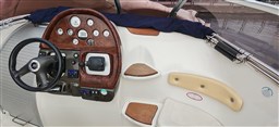 2005 Cranchi, dovoz Skladem v EU — foto 6 z 20