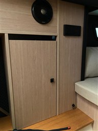 2021 Cranchi, dovoz Skladem v EU — foto 14 z 20