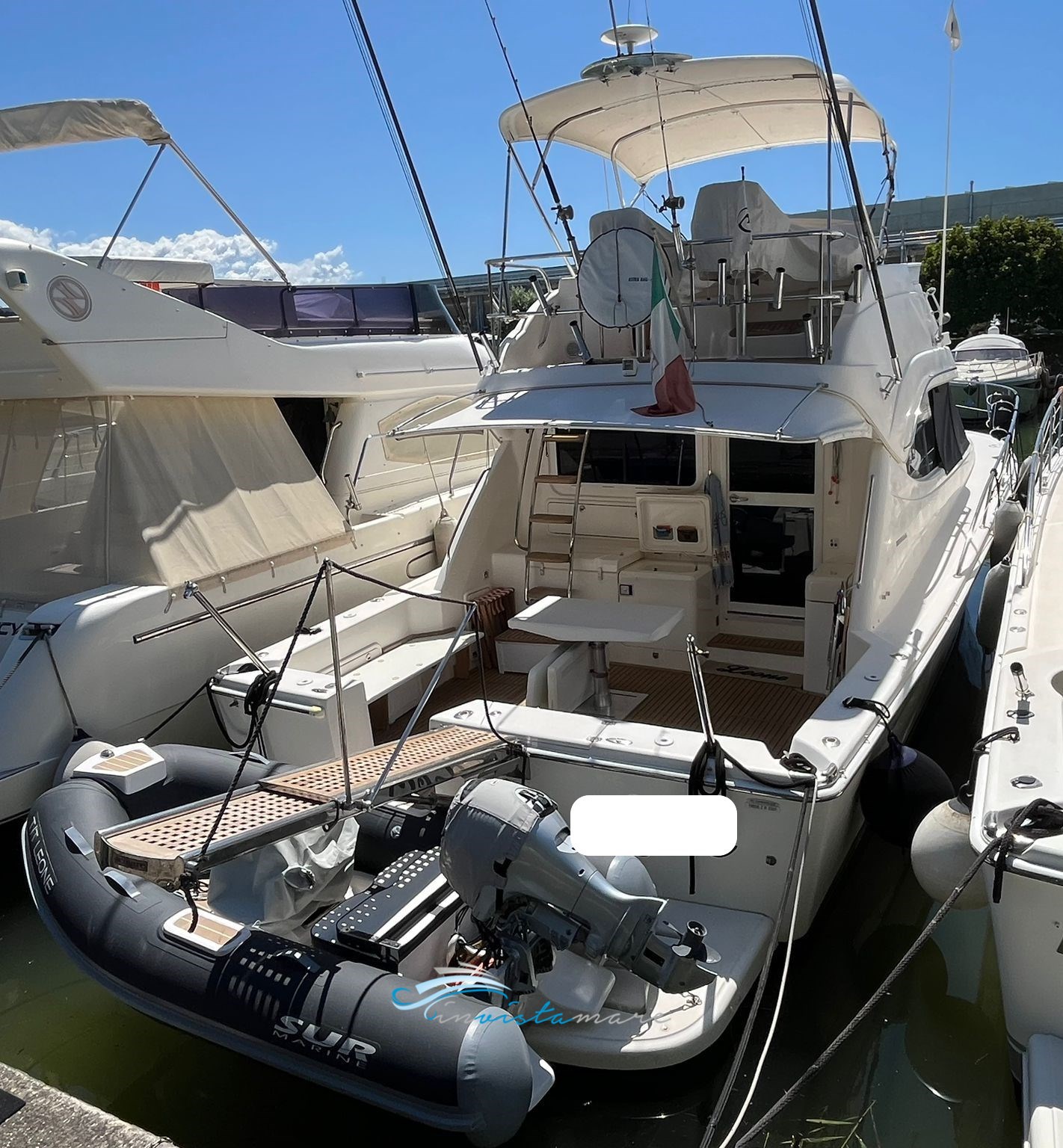 2000 40 Flybridge, dovoz Skladem v EU — foto 1