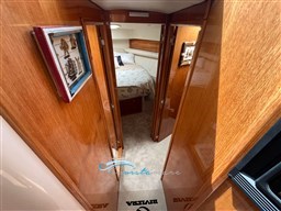 2000 40 Flybridge, dovoz Skladem v EU — foto 15 z 20
