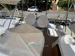 2000 40 Flybridge, dovoz Skladem v EU — foto 4 z 20