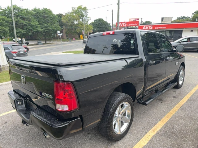 2017 RAM 1500 Express, černá, 175 000 km, dovoz Kanada — foto 5 z 5