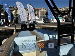 2022, dovoz Skladem v EU — foto 12 z 20