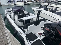2023, dovoz Skladem v EU — foto 10 z 20