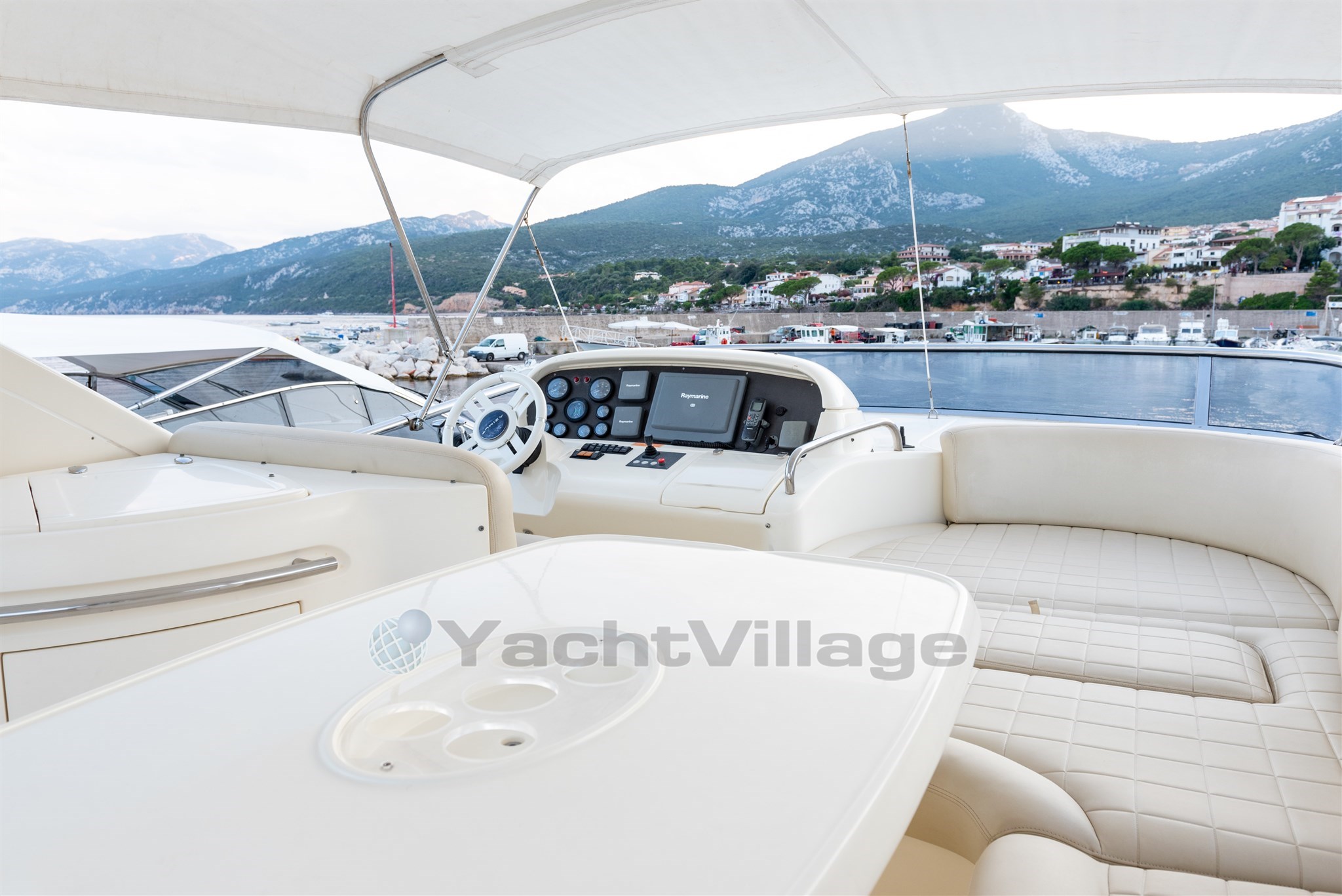 2009 Azimut, dovoz Skladem v EU — foto 9 z 20