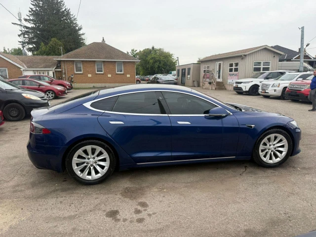2020 Tesla Model S LONG RANGE, modrá, 156 302 km, dovoz Kanada — foto 6 z 13