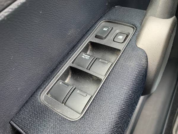 2010 Honda, dovoz Kanada — foto 10 z 12