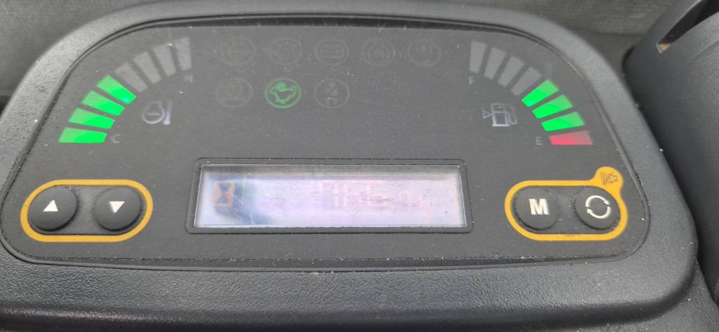 2019 Case CX 37 C, 766 mth, dovoz Skladem v EU — foto 7 z 11