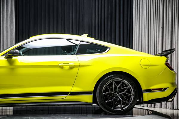 2021 Ford, dovoz Kanada — foto 8 z 12
