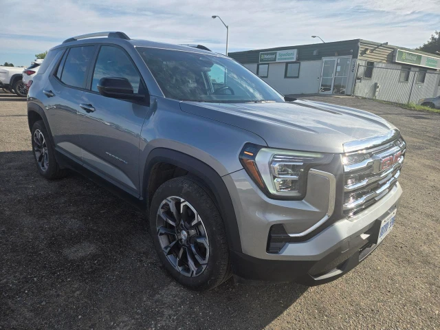 2025 GMC Terrain AWD Elevation, šedá, 44 000 km, dovoz Kanada — foto 3 z 5