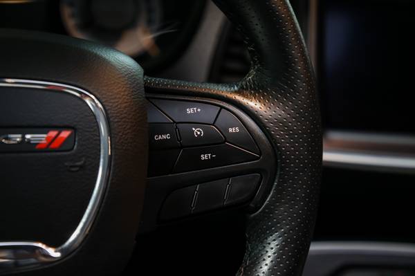 2018 Dodge, dovoz Kanada — foto 11 z 12